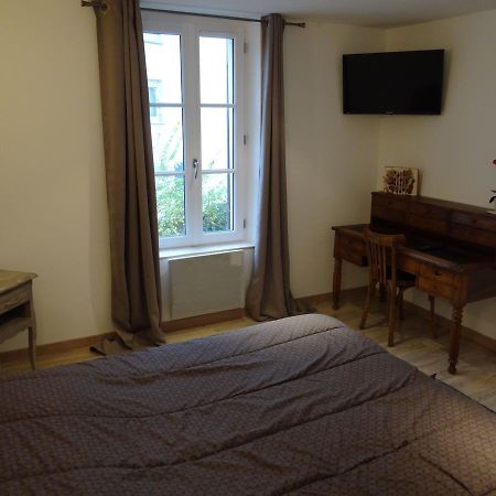 A La Belle Dame Hotell Nogent-sur-Seine Eksteriør bilde